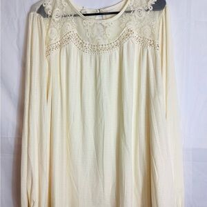 Maurice’s Elegant Cream Lace Blouse size 3X